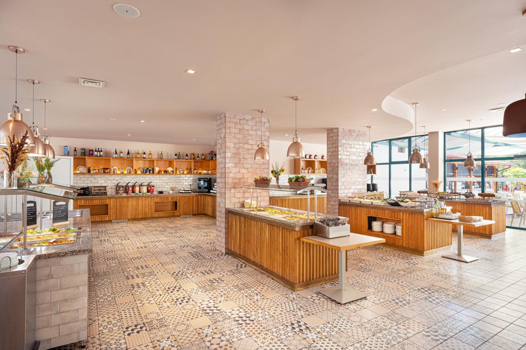 Zefir Hotel サニービーチ エクステリア 写真