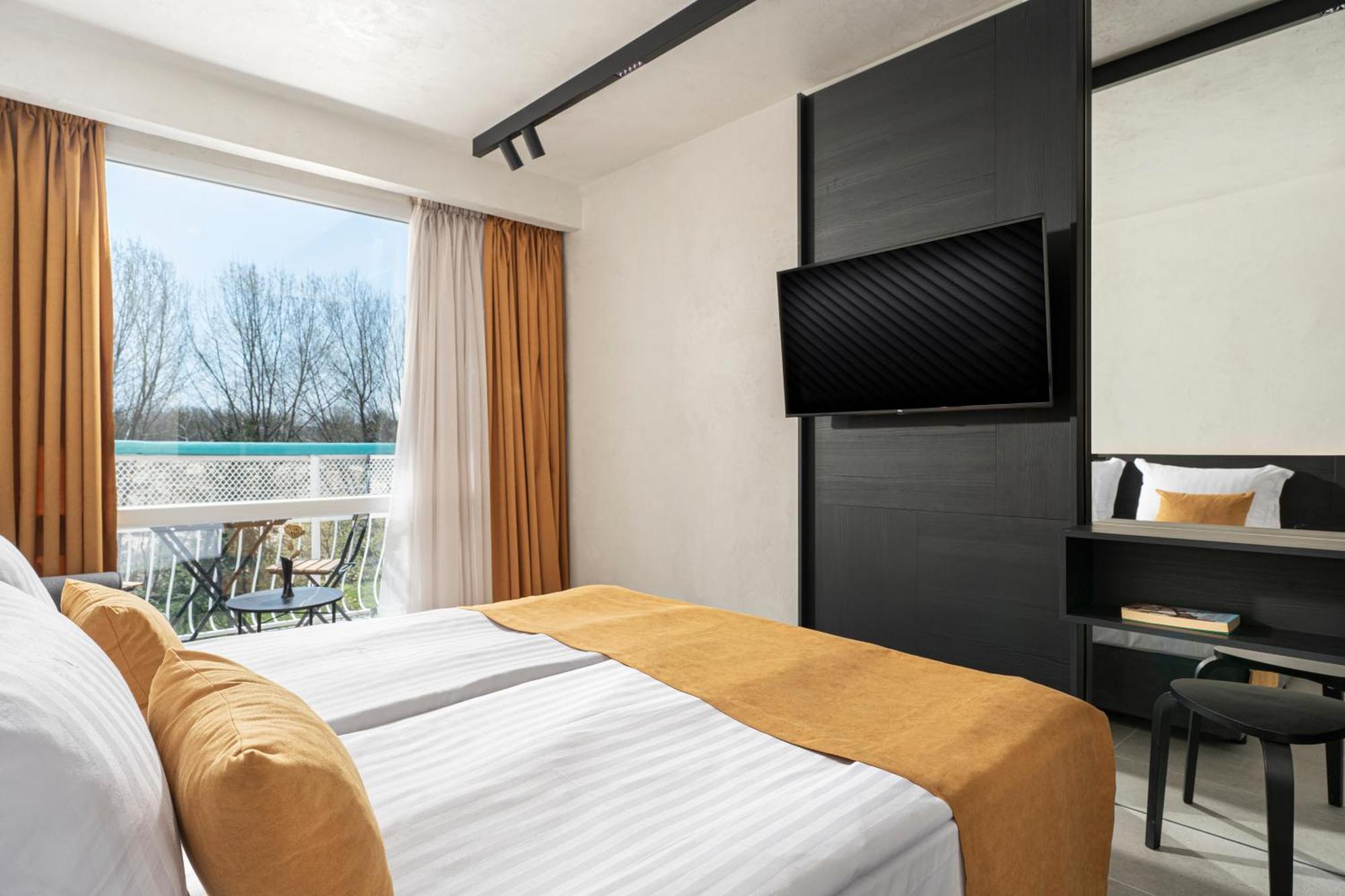 Zefir Hotel サニービーチ エクステリア 写真